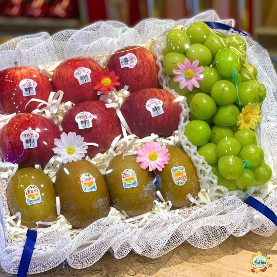KHAY QUÀ TẶNG TRÁI CÂY NHẬP KHẨU 1