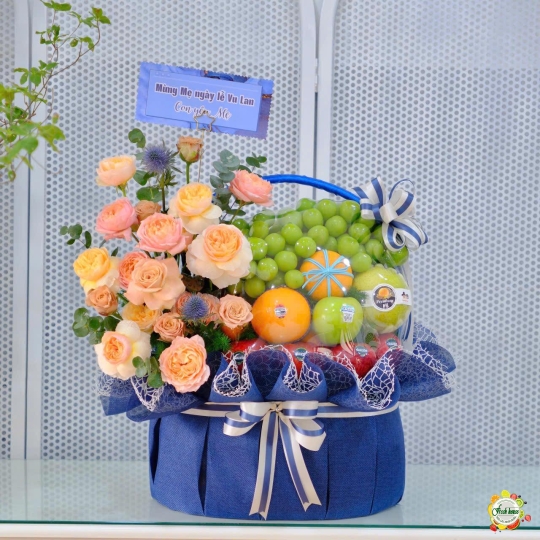GIỎ TRÁI CÂY NHẬP KHẨU 137