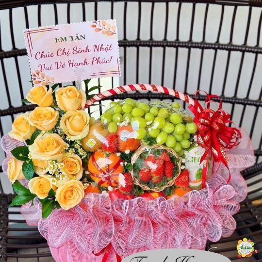 GIỎ QUÀ TRÁI CÂY NHẬP KHẨU MIX HOA TƯƠI 119