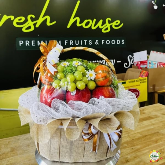 GIỎ TRÁI CÂY NHẬP KHẨU 74