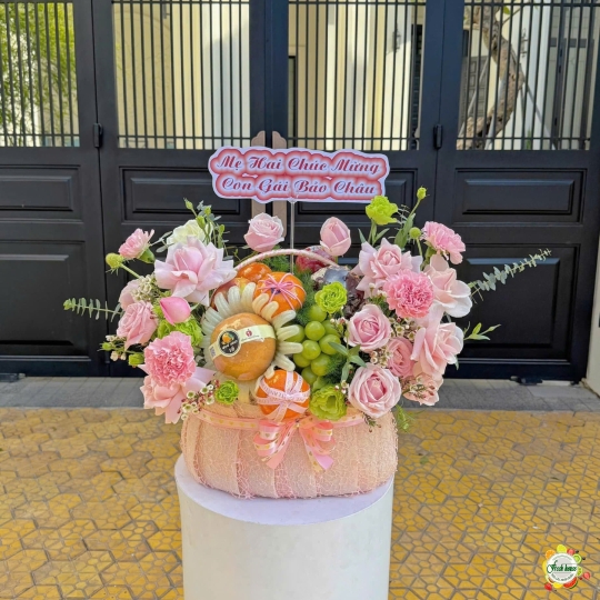 GIỎ TRÁI CÂY NHẬP KHẨU MIX HOA TƯƠI 148