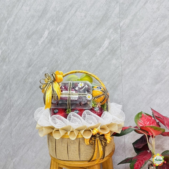 GIỎ TRÁI CÂY NHẬP KHẨU 129