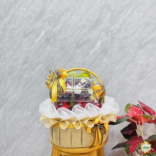 GIỎ TRÁI CÂY NHẬP KHẨU 129
