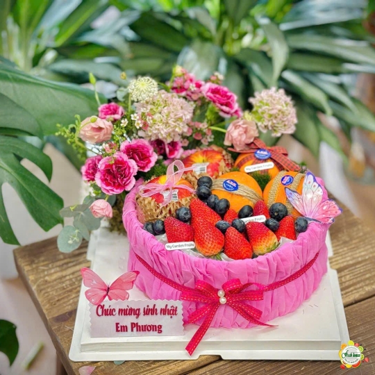 BÁNH KEM TRÁI CÂY NHẬP KHẨU MIX HOA TƯƠI 120