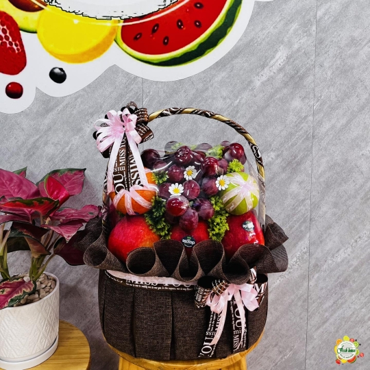 GIỎ QUÀ TRÁI CÂY NHẬP KHẨU 143