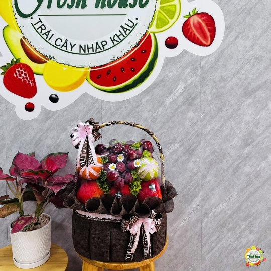 GIỎ QUÀ TRÁI CÂY NHẬP KHẨU 143