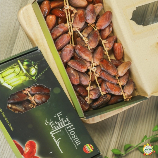 Chà là khô nguyên cành Malaysia 500g (hộp)