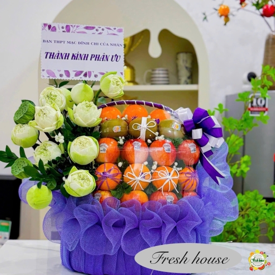 GIỎ TRÁI CÂY NHẬP KHẨU MIX HOA TƯƠI 144